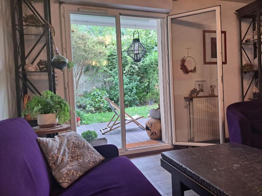 Appartement Cosy Avec Jardin Et Parking ジュヌヴィリエ エクステリア 写真